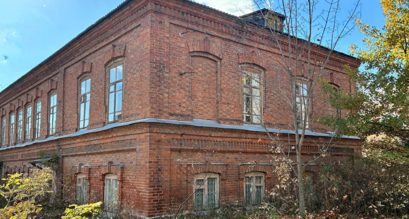 В Шадринске выставили на продажу историческое здание баклаборатории за 2,5 млн рублей