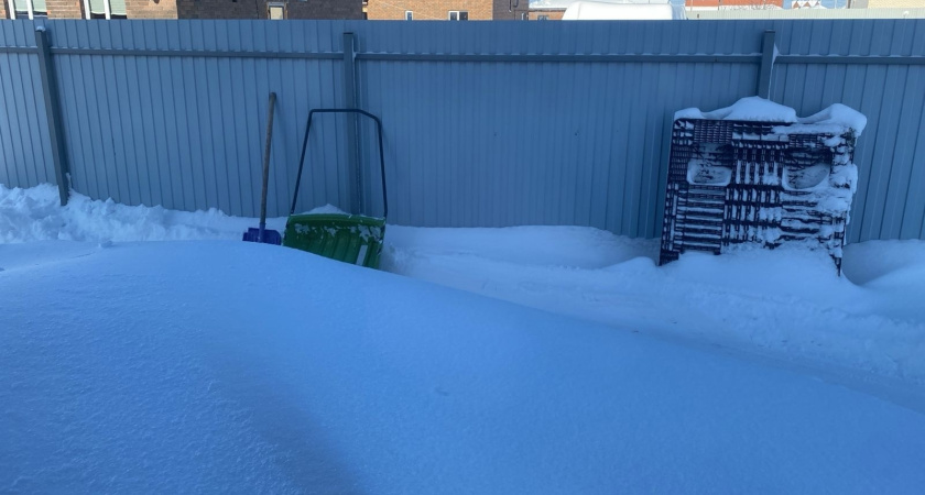 Лопатой больше не размахиваю: даже техника не нужна для быстрой уборки снега - за миг участок чистый 