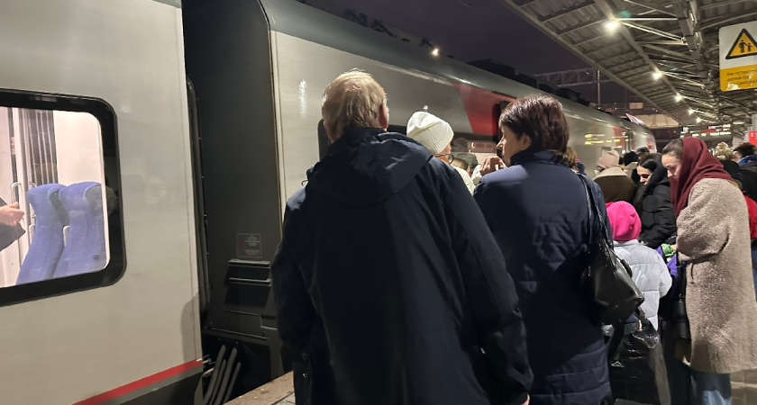 Купила билет в СВ - появилось чувство, как будто в офисе: уснуть так и не смогла