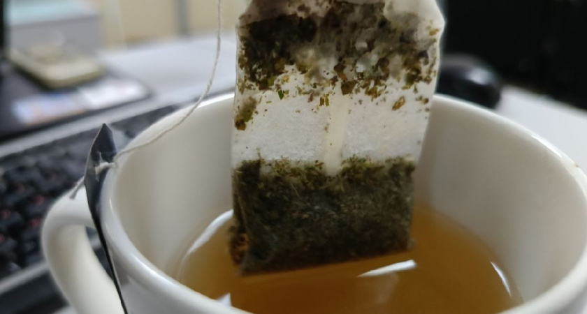 Взяла чайный пакетик - и разложила по дому: теперь квартира в идеальном состоянии