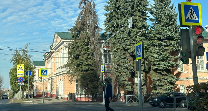 Как россияне будут отдыхать на майские праздники в 2026 г: на верху уже утверждено