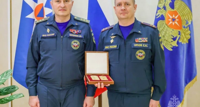 Руководителю курганского МЧС вручили генеральские погоны