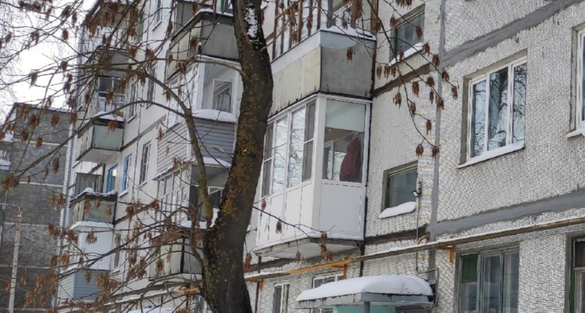 Утеплил балкон своими руками за сущие копейки - зимой теперь жара даже без теплого пола