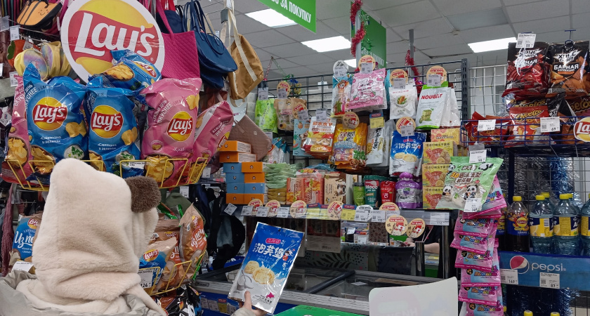 Купила сыну новый азиатский хит в Фикс Прайсе: давно он так не удивлялся сладости - полный восторг всего за 150 рублей