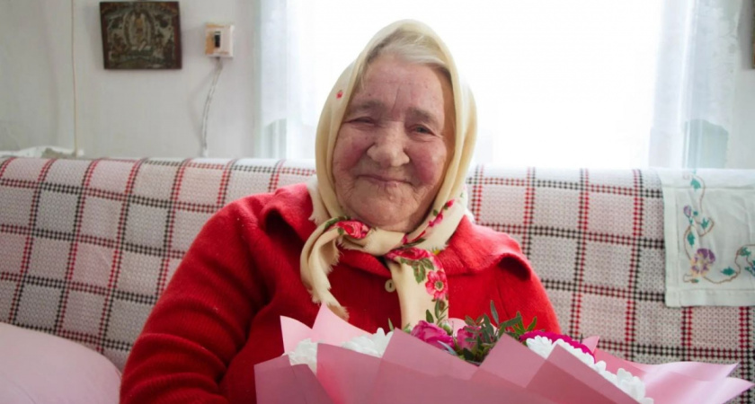 Труженица тыла из Кургана Евдокия Лапочкина отметила 100-летний юбилей