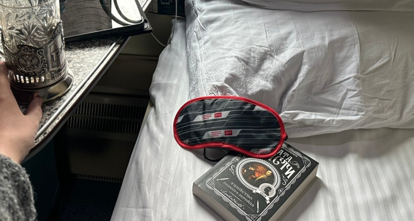 «Он не хотел уступать место женщине с ребёнком»: в историю вмешались полвагона - вот какие слова заставили всех замолчать