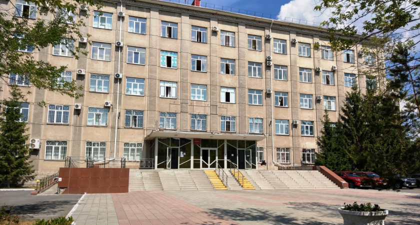 Несмотря на сделку со следствием, экс-сотруднику «Курганавтодора» продлили арест 