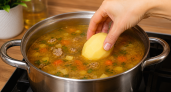 За 10 минут до готовности кладу в суп сырую картофелину: вкус мягче, насыщенней - запомните на всю жизнь