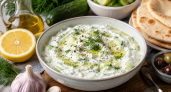 Вместо жирных сметаны и майонеза готовлю божественный дзадзики: к мясу, в салаты, на пельмени и просто ложкой — легкий, свежий, ароматный