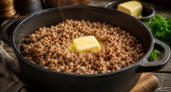 Ореховый аромат и сливочный вкус: томим гречку по деревенскому печному методу в духовке — идеальный гарнир