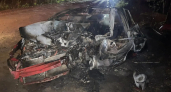 В Кетовском округе из-за наезда машины на дерево пострадали три человека