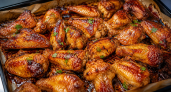 Крылышки в духовке вкуснее, чем на мангале: 3 маринада для идеальной корочки и вкуса — медовый апельсин, острая аджика, чесночный терияки