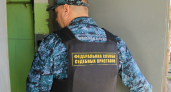 Курганские судебные приставы помогли потушить пожар в магазине