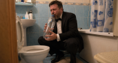 Не химия и не физика: есть творческий способ выбить засор из унитаза — тромбон чистоты из пластиковой бутылки