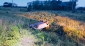 В Шатровском округе 27-летняя девушка оказалась в больнице после съезда с дороги 