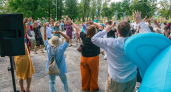 Песни, танцы и «Новые люди»: как в Кургане прошёл танцевальный вечер для людей старшего поколения