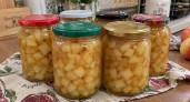 Яблоки на зиму не сушу и не готовлю пюре: делаю из них кубики в собственном соку — зимой добавляю в каши и выпечку