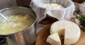 2 л молока мешаю с уксусом — и 1 кг домашнего сыра на столе: чистый свежачок, нежный, без химозы