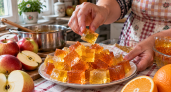 Беру 3 яблока и 1 апельсин, варю прозрачный мармелад — нежнее желе и вкуснее магазинных мишек
