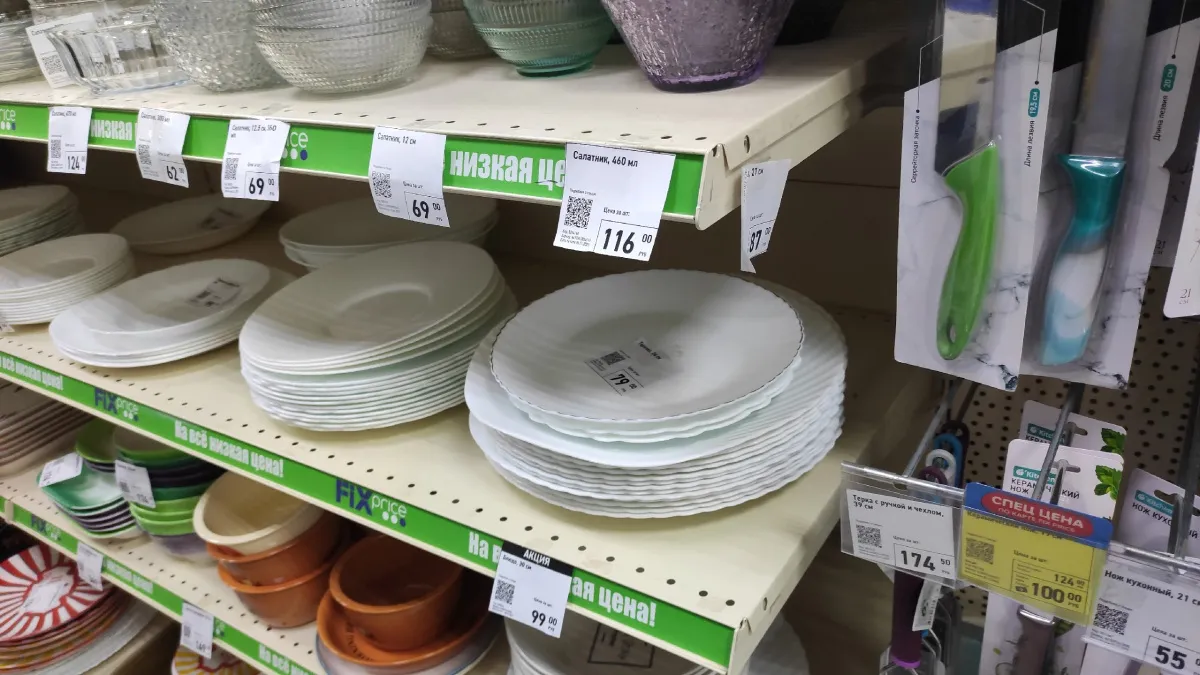 Купила недорогие тарелки в "Фикс Прайсе": теперь на моей кухне уютный "Пинтерест"