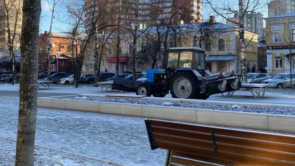Можно ли обгонять медленные трактора через сплошную: обращайте внимание на эти знаки