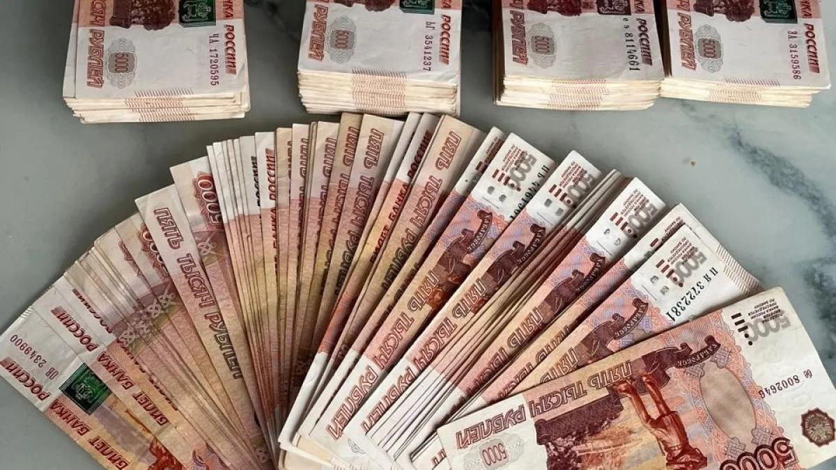 Бывшему курганскому чиновнику пришлось раскошелиться после получения незаконных вознаграждений в течение пяти лет