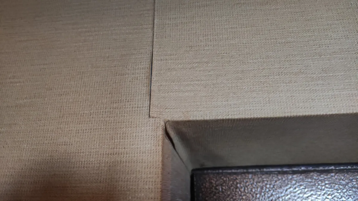 Обои по швам больше не отклеиваются: загоняю 1 простое средство в шприц и по стыкам - держит крепче "жидких" гвоздей