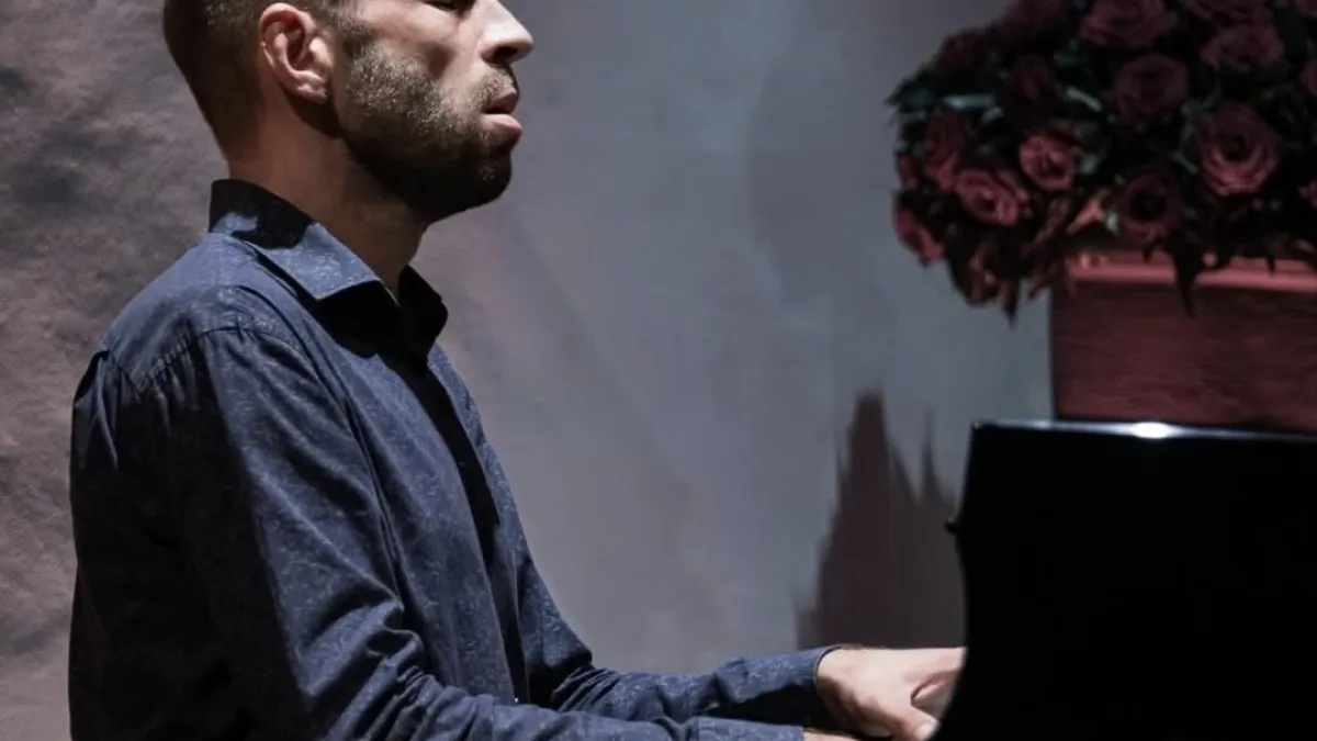 За пять минут до начала: как прошел в Кургане концерт гениального пианиста Андрея Коробейникова, которого ждали 5 лет