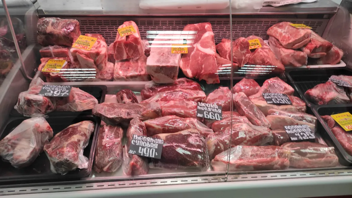 Почему на рынках мясо без ценников: откровения продавщицы - как не переплачивать