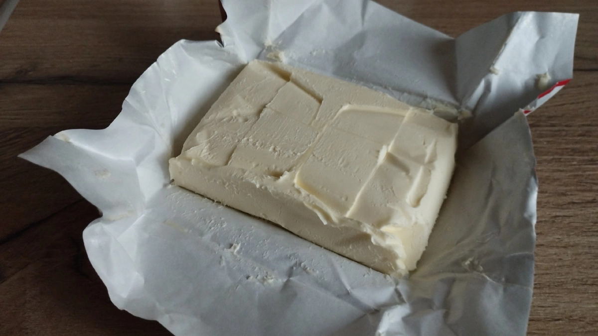 В Вологде научили различать настоящее сливочное масло от подделки: важно запомнить всего 2 признака