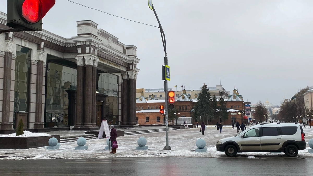 Верховный суд разрешил спор: когда проезд на желтый не будет нарушением