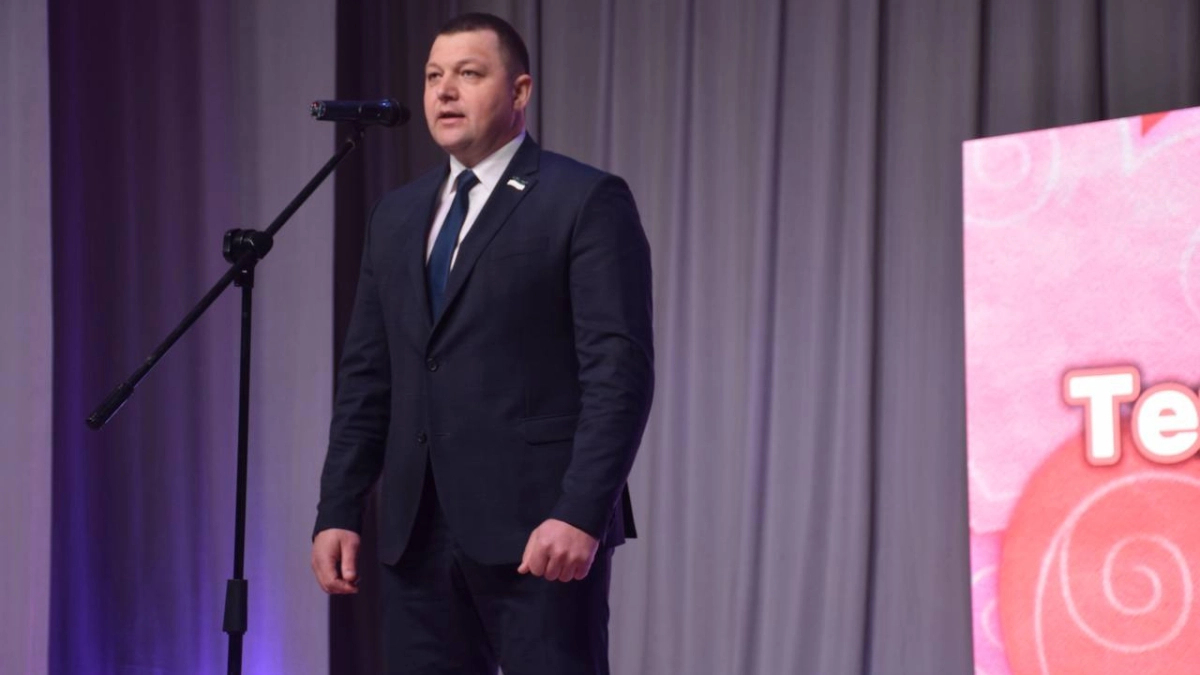 Глава Кургана Антон Науменко посетил фестиваль «Тепло сердец»