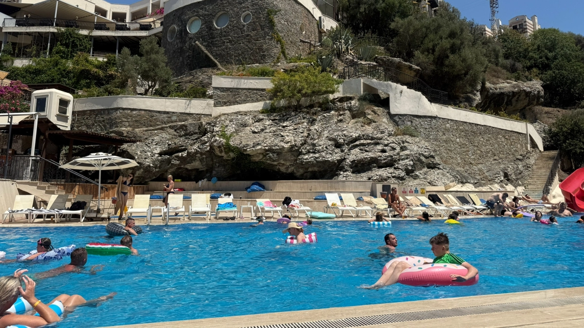 Курганцам рассказали, как получить больше выходных в мае — привычные "майские" станут отпуском