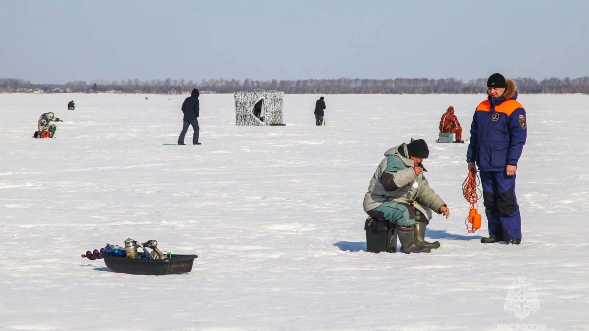 Курганцам рассказали об опасности жёлтого льда