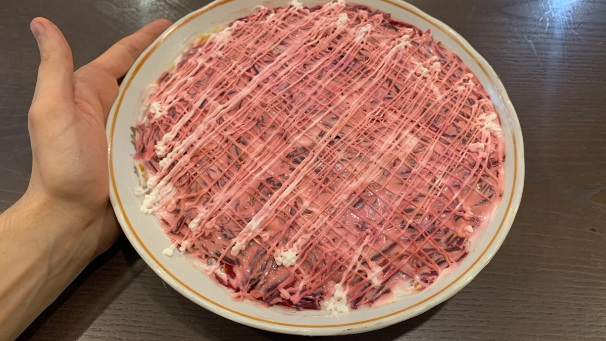 Этот салат съедают со стола быстрее всех: готовим капусту со свеклой по-корейски