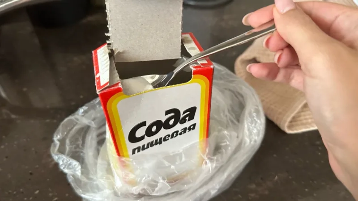 Азелиты больше не в почете: добавляю в соду 0,5 мл средства и на зубную щетку - сантехника как бриллиант и аромат сказочный