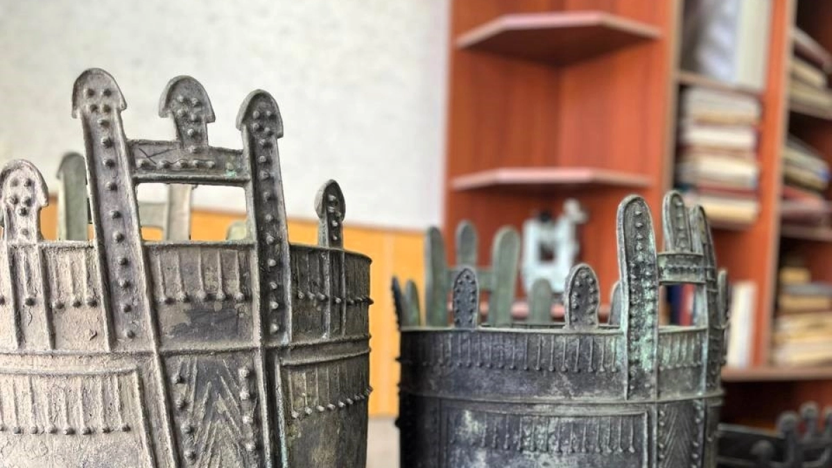 В Кургане ФСБ изъяло у нелегальных копателей редчайшие бронзовые котлы гуннов IV века