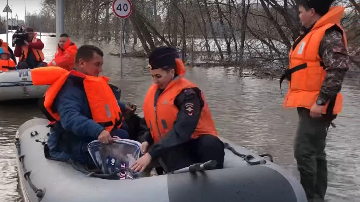Два моста и приусадебных участка подтопило в сёлах Курганской области