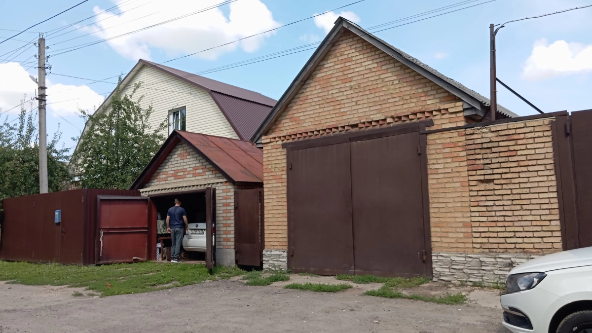 Работать на заводе на 70 тыс не намерен: в гараже с одним инструментом 100 тыс имею без напряга и нервов - вот на чем делаю деньги