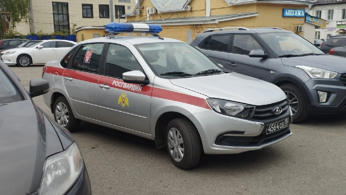 В Кургане росгвардейцы задержали варгашинца, находившегося в федеральном розыске