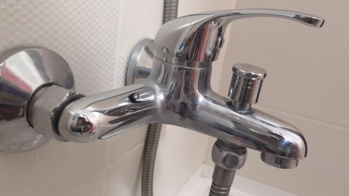 В Кургане из-за аварии на очистных несколько микрорайонов остались без холодной воды