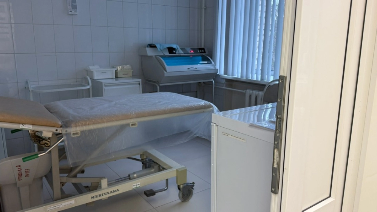 В Курганском областном перинатальном центре начали использовать новый дефибриллятор