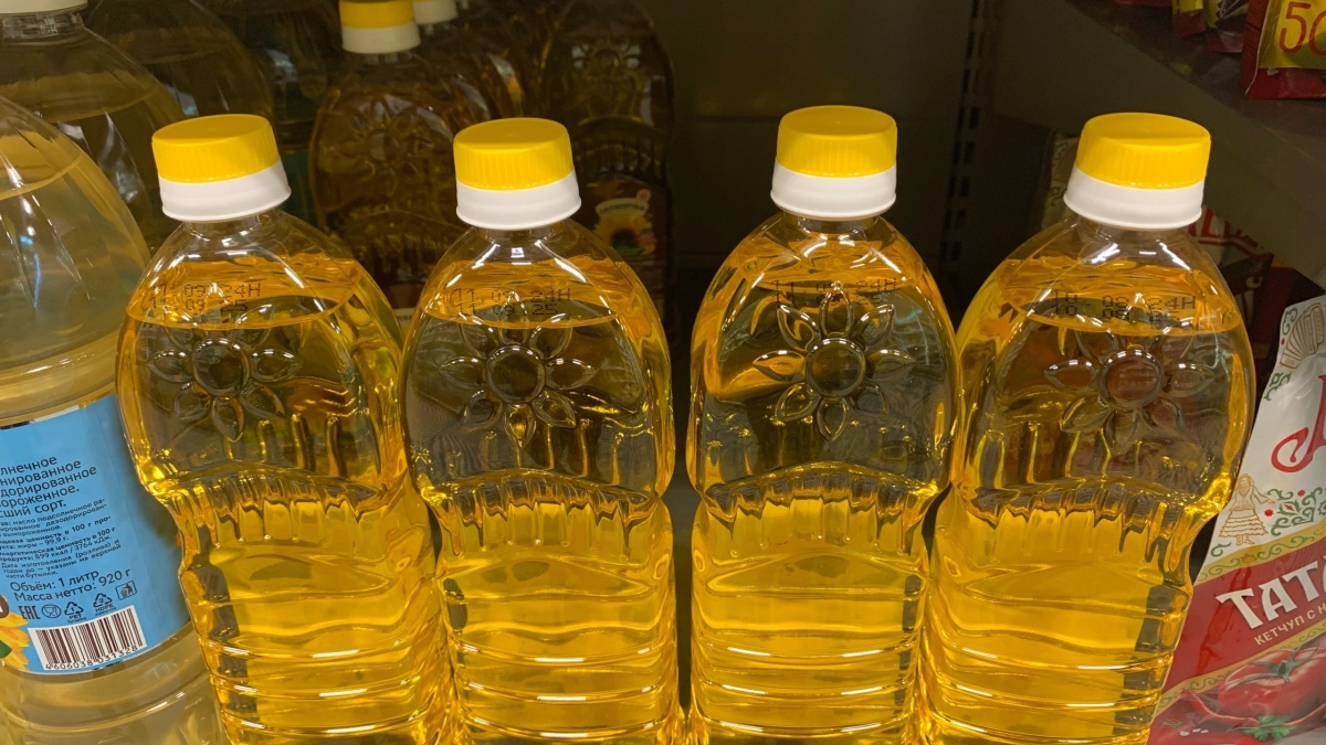 Ни для жарки, ни в салат, ни в тесто: 5 марок растительного масла забраковали эксперты Росконтроля 