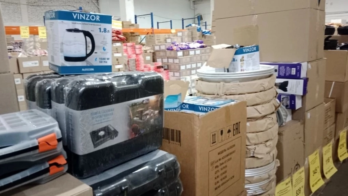 В Светофоре дачный завоз: саженцы роз по 186 руб, шикарные гортензии по 412 руб, пионы 261 руб - рай для цветочников за копейки