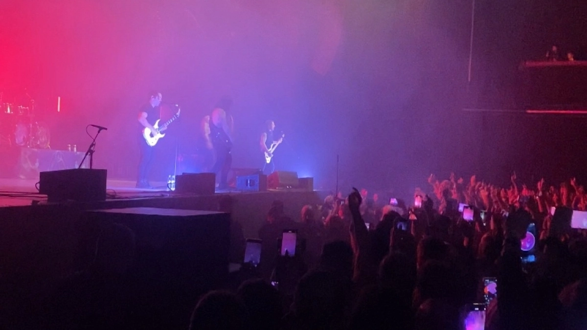 На концерте диджея First в Курганской филармонии случилось ЧП