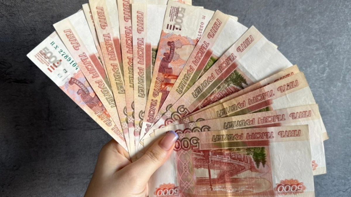 В Кургане судебные приставы задержали мужчину, находившегося в розыске из-за неуплаты штрафов