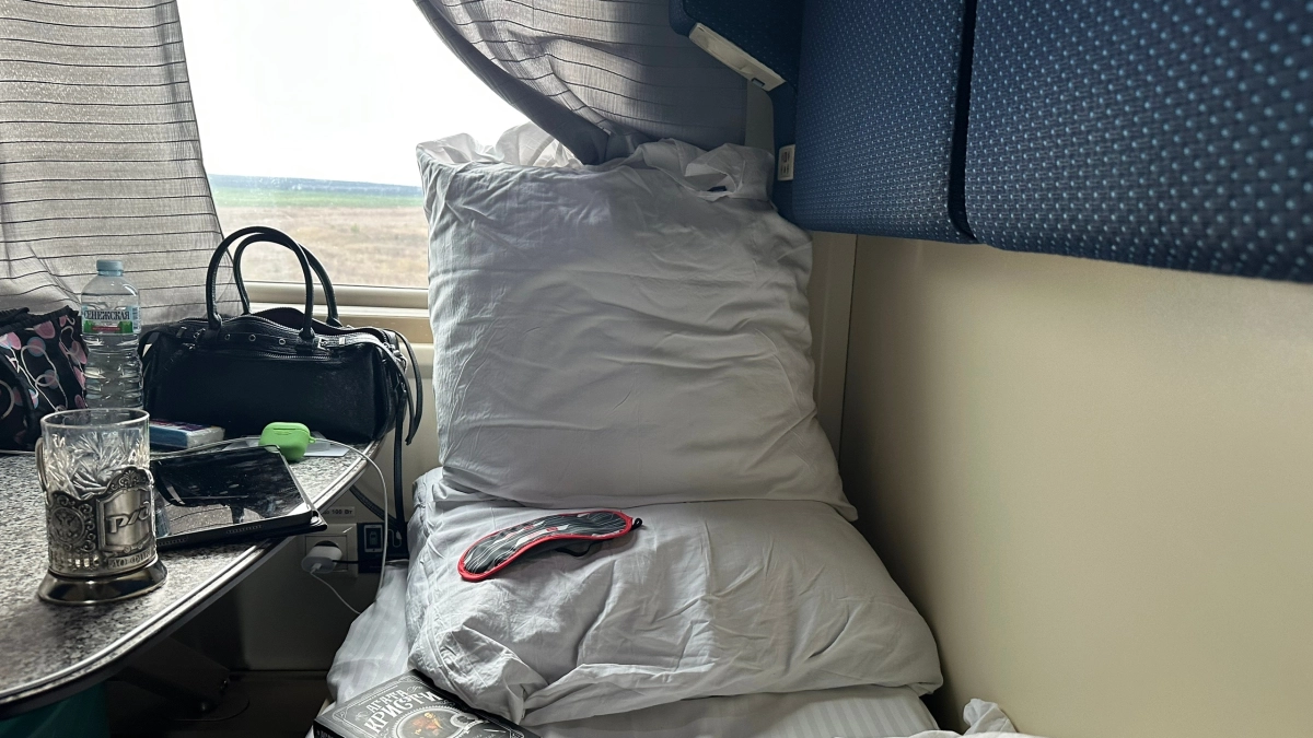 В старых вагонах 3 и 6, в новых - 2 и 8: 7 мест в поездах, на которые нельзя брать билеты - вот почему