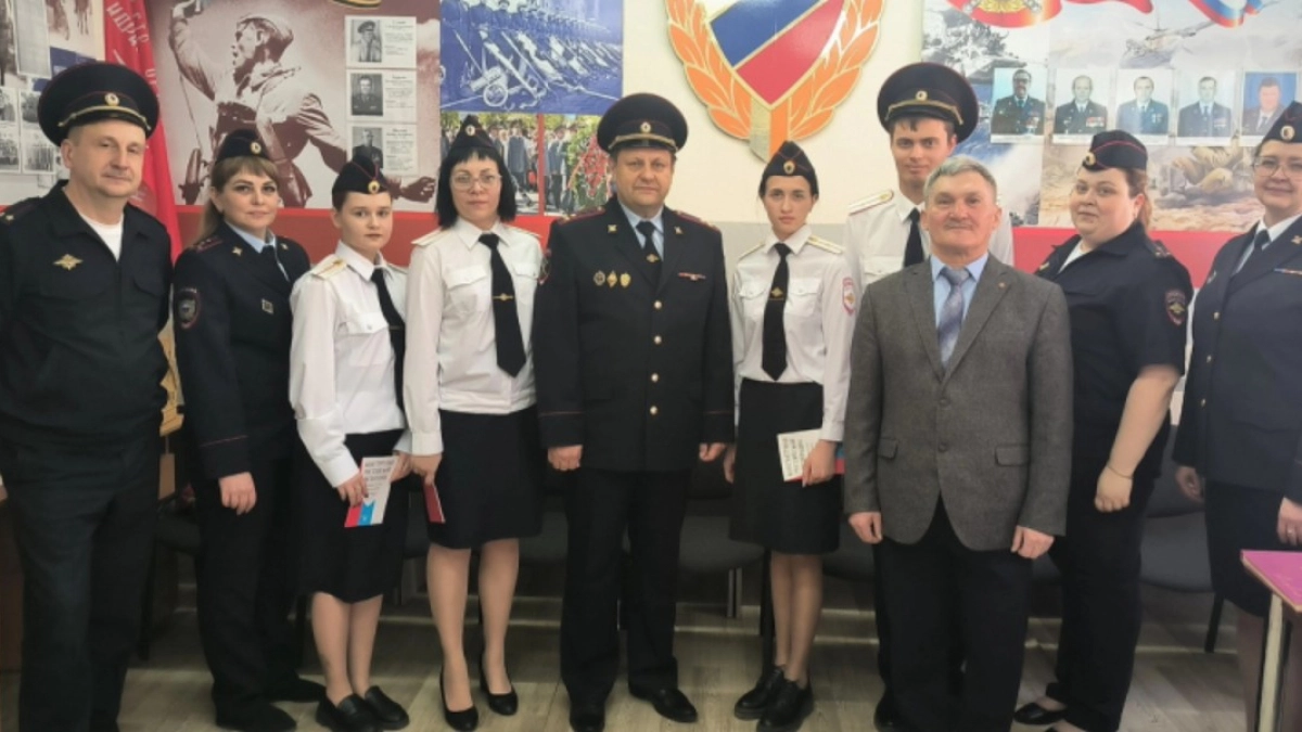 В Шадринском районе молодые сотрудники полиции приняли Присягу