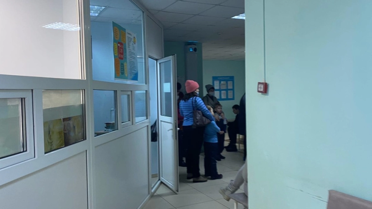 Стало известно, как медучреждения Курганской области будут работать в праздничные дни