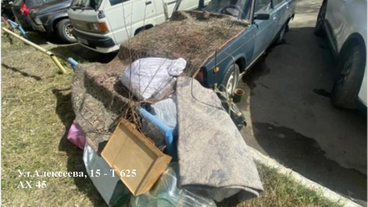 В Кургане найдены 12 брошенных авто: они рискуют отправиться на спецстоянку